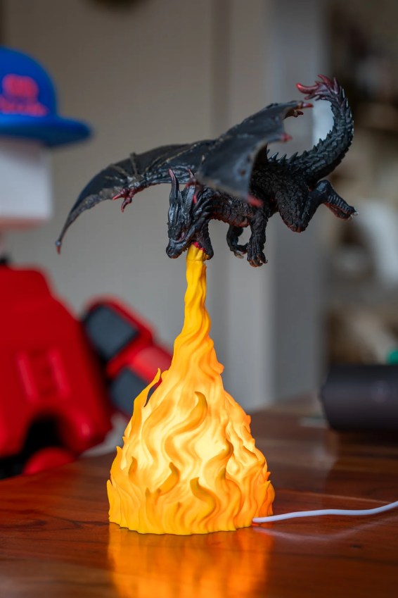 Spoolio Lampe Dragon Peint 01