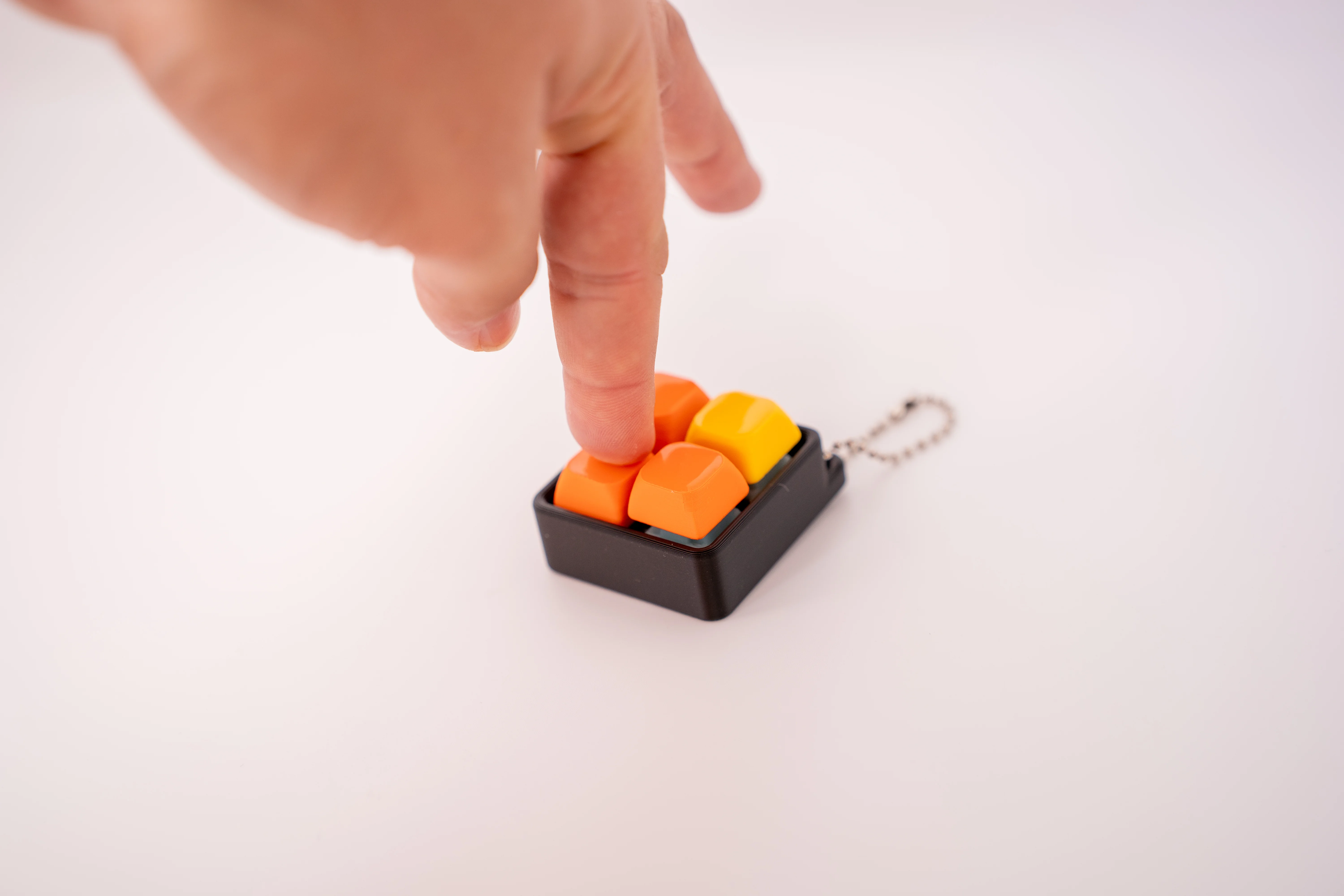 Fidgets à l'école : Comment les outils tactiles aident les enfants à se concentrer en classe